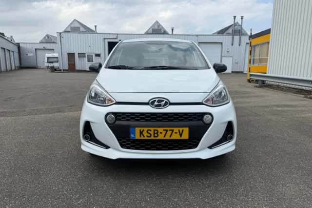 Hyundai i10 (2018) thumbnail 2