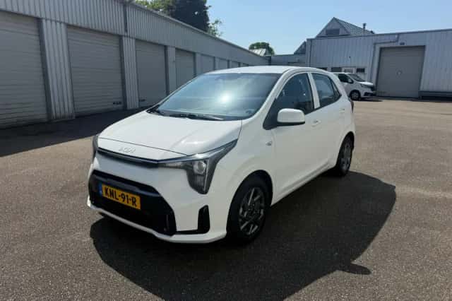 Kia Picanto (2025) thumbnail 1