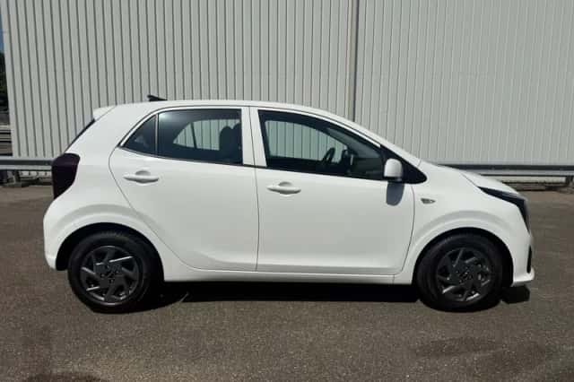Kia Picanto (2025) thumbnail 4