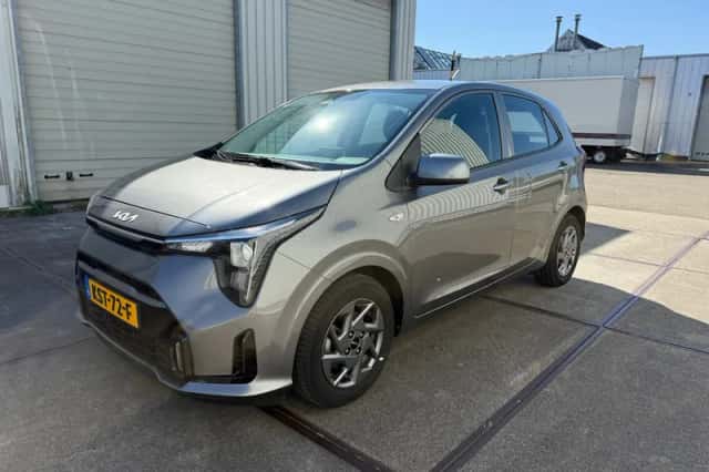 Kia Picanto (2024) thumbnail 1