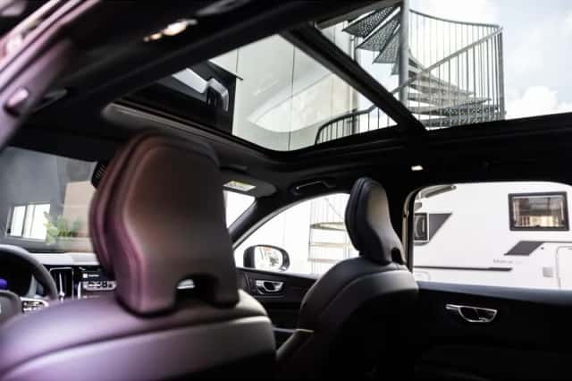 Volvo XC60 (2024) thumbnail 5