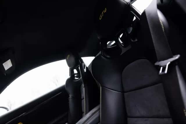 Porsche 718 (2019) thumbnail 5