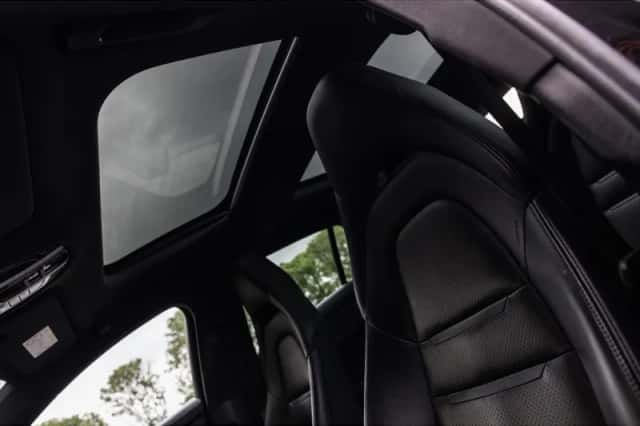 Porsche Panamera (2020) thumbnail 5