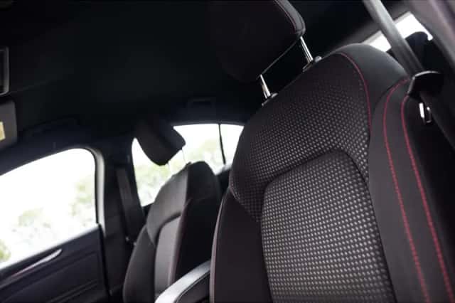 Ford Focus (2021) thumbnail 5