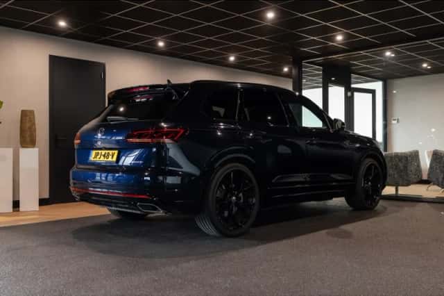 Volkswagen Touareg (2021) thumbnail 3