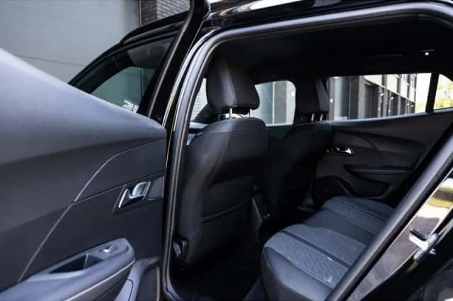 Peugeot 2008 (2024) thumbnail 6