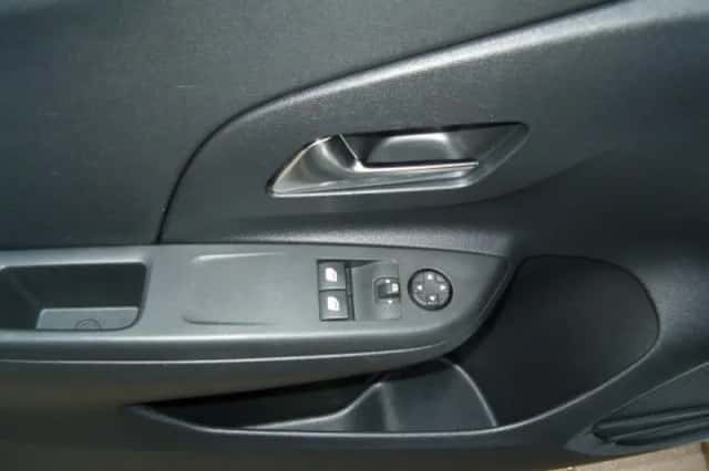 Opel Corsa (2022) thumbnail 6