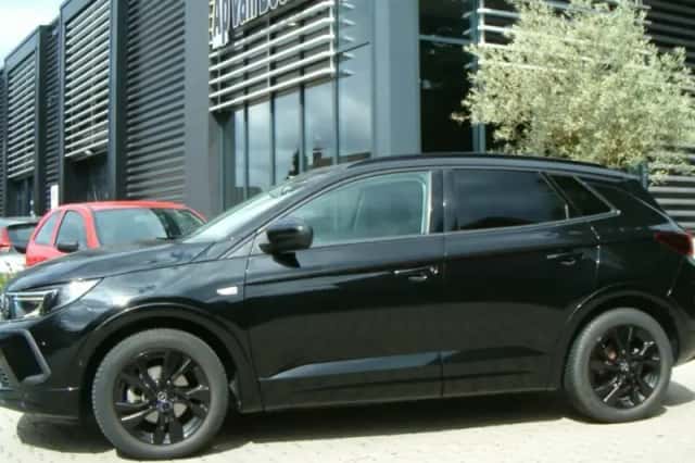 Opel Grandland (2022) thumbnail 1
