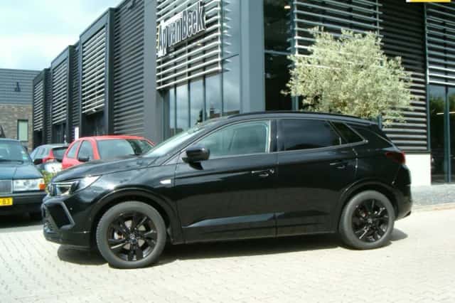Opel Grandland (2022) thumbnail 2