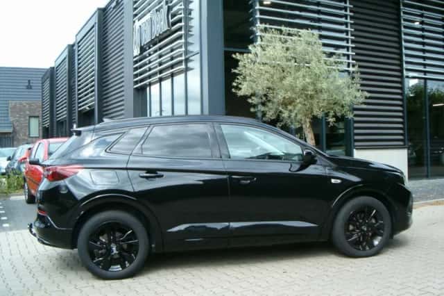 Opel Grandland (2022) thumbnail 4