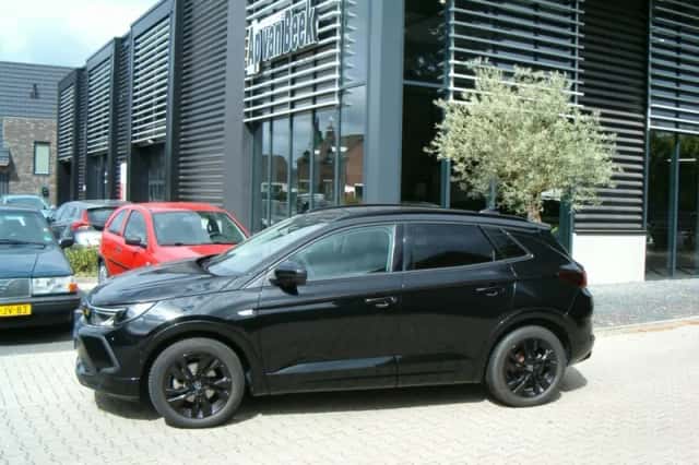 Opel Grandland (2022) thumbnail 6