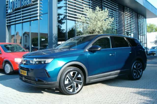 Opel Grandland (2025) thumbnail 2