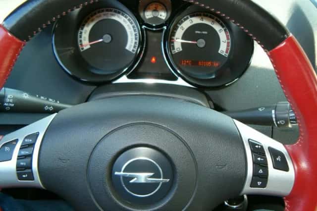 Opel Gt (2008) thumbnail 6