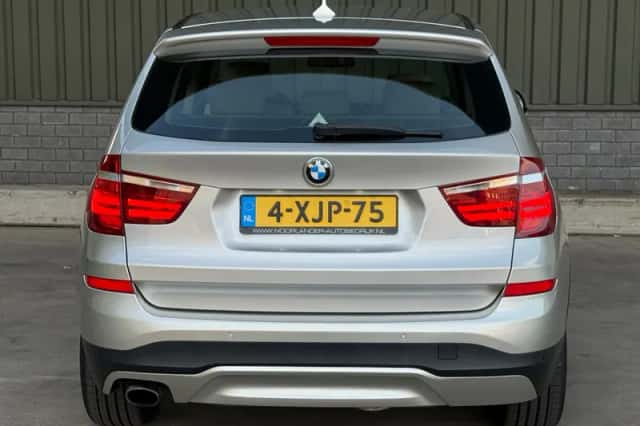 BMW X3 (2014) thumbnail 4