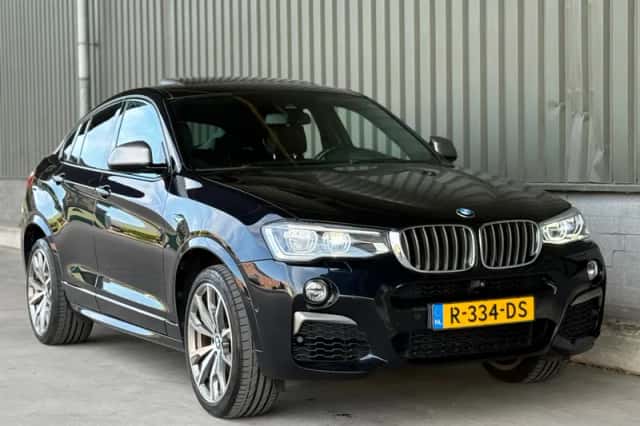 BMW X4 (2016) thumbnail 3