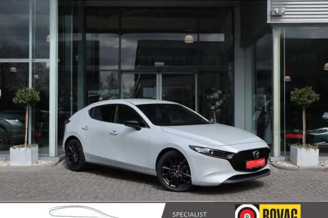 Mazda 3 (2024) thumbnail 2