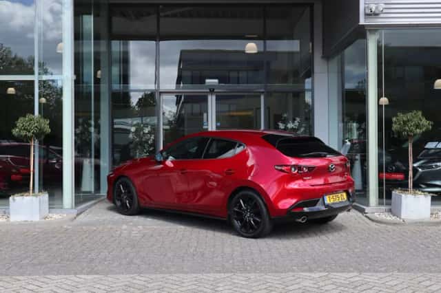 Mazda 3 (2023) thumbnail 4