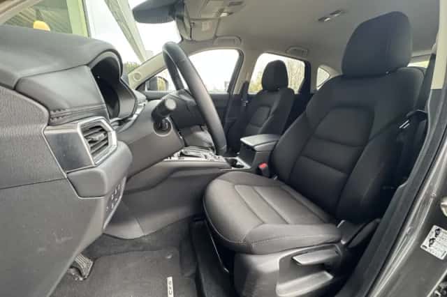 Mazda CX-5 (2023) thumbnail 5
