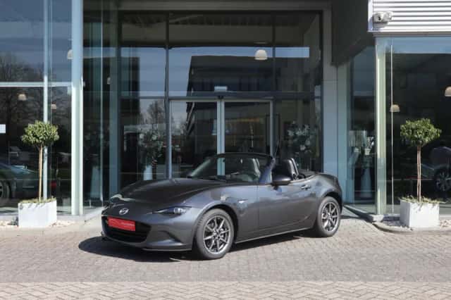 Mazda MX-5 (2023) thumbnail 3