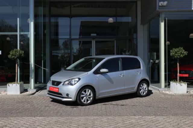 SEAT Mii (2015) thumbnail 3