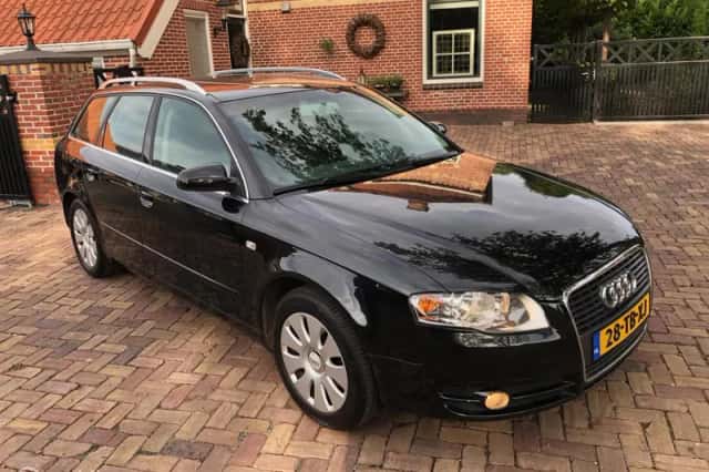 Audi A4 (2006) thumbnail 3