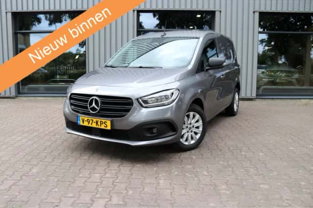 Mercedes-Benz Citan (2024) thumbnail 2