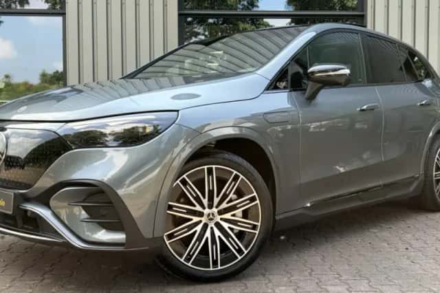 Mercedes-Benz EQE (2025) thumbnail 1