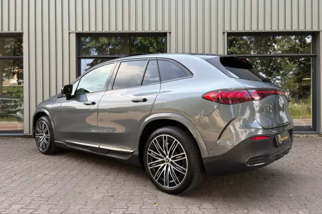 Mercedes-Benz EQE (2025) thumbnail 5