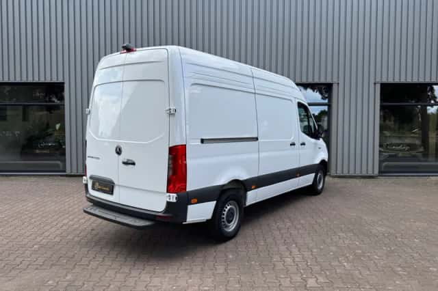 Mercedes-Benz eSprinter (2025) thumbnail 5