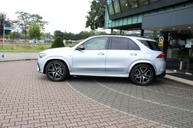 Mercedes-Benz GLE (2024) thumbnail 5
