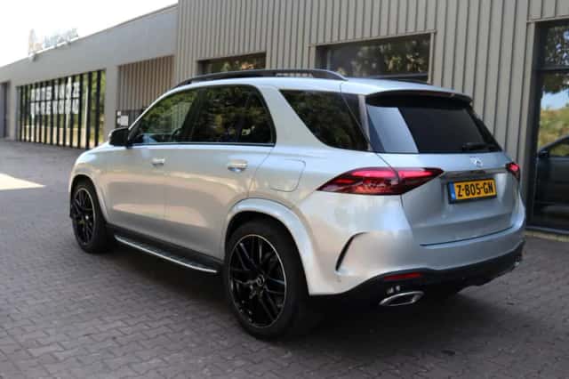 Mercedes-Benz GLE (2023) thumbnail 4
