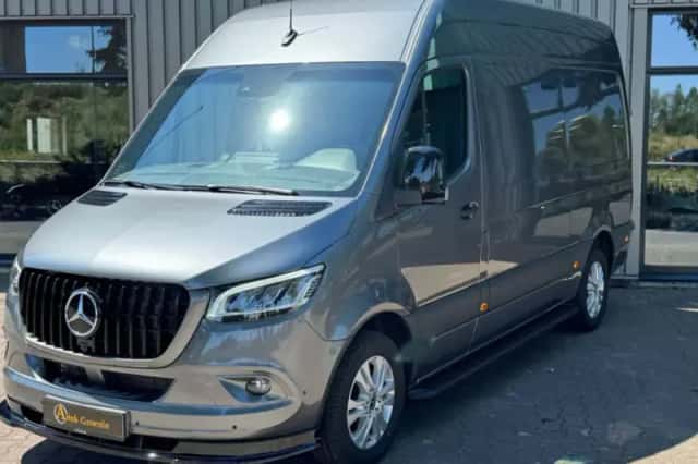 Mercedes-Benz Sprinter (2023) thumbnail 1