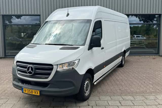 Mercedes-Benz Sprinter (2019) thumbnail 1