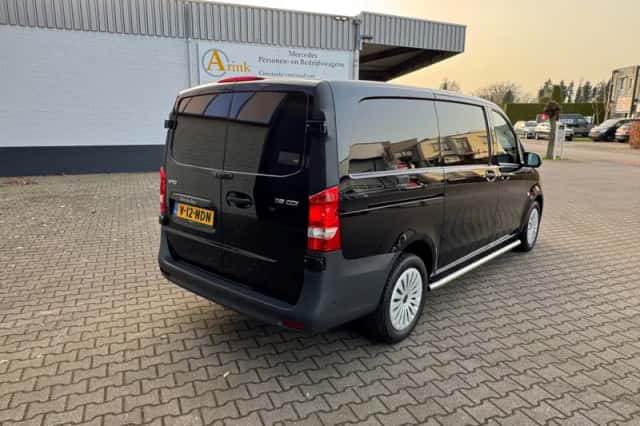 Mercedes-Benz Vito (2024) thumbnail 5