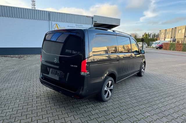 Mercedes-Benz Vito (2024) thumbnail 5