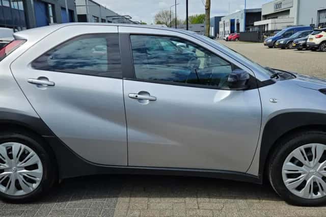 Toyota Aygo X (2022) thumbnail 3