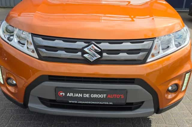 Suzuki Vitara (2018) thumbnail 5