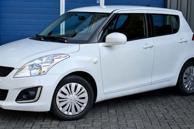 Suzuki Swift (2014) thumbnail 1