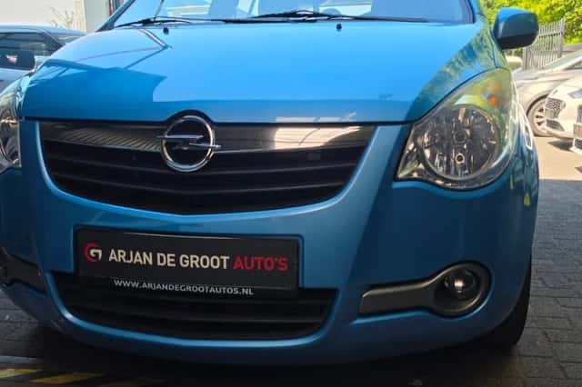 Opel Agila (2013) thumbnail 5