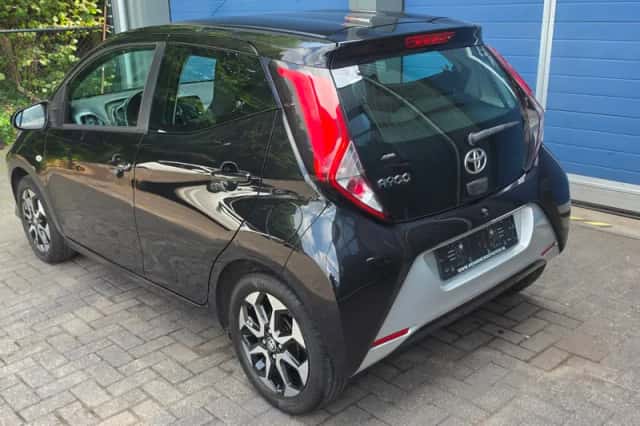 Toyota Aygo (2019) thumbnail 4