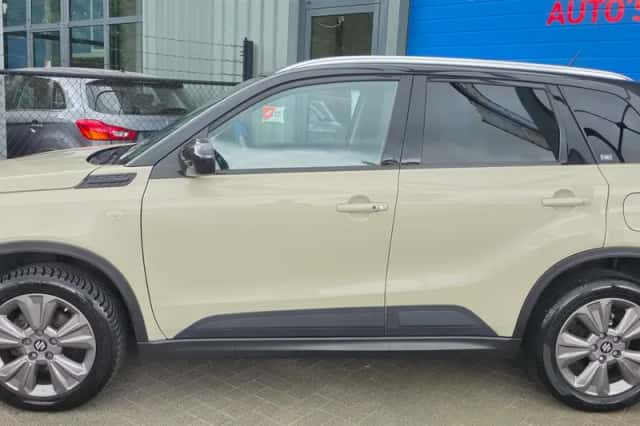 Suzuki Vitara (2023) thumbnail 2