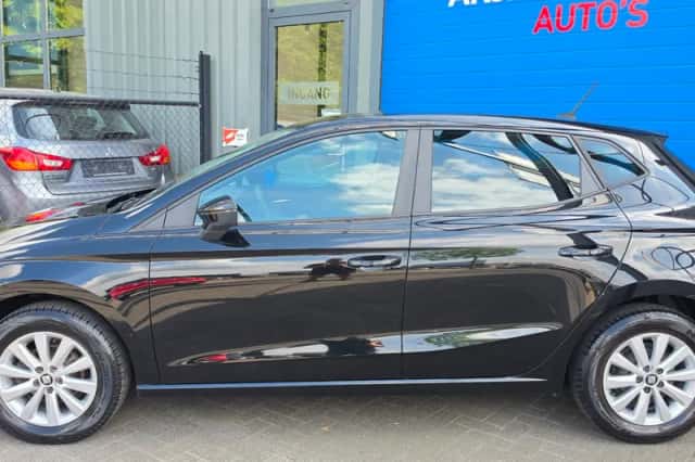 SEAT Ibiza (2020) thumbnail 2