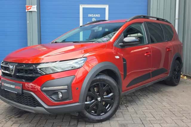 Dacia Jogger (2022) thumbnail 1