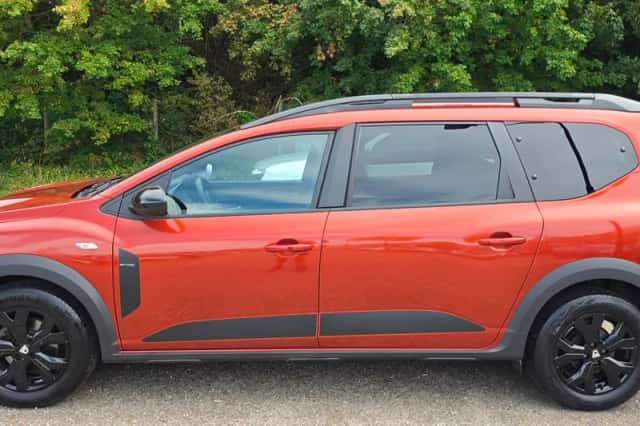 Dacia Jogger (2022) thumbnail 2