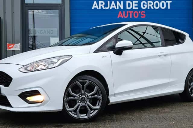 Ford Fiesta (2017) thumbnail 1