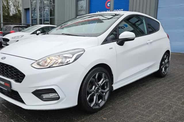 Ford Fiesta (2017) thumbnail 2