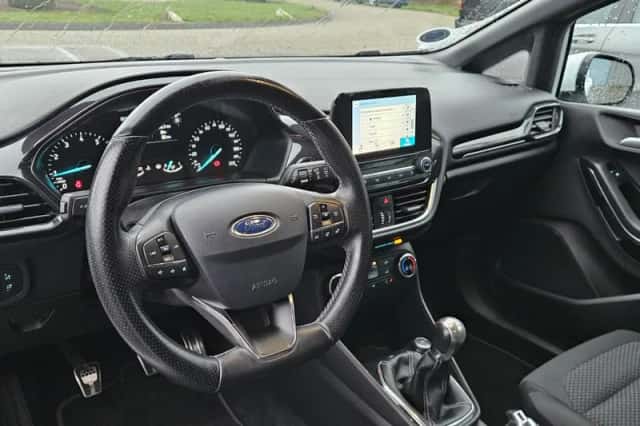 Ford Fiesta (2017) thumbnail 6