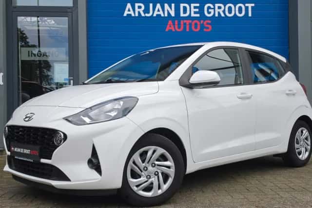 Hyundai i10 (2022) thumbnail 1