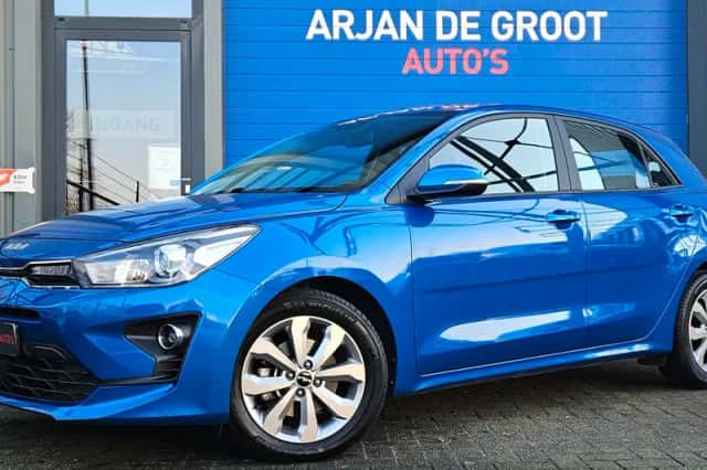 Kia Rio (2022) thumbnail 1
