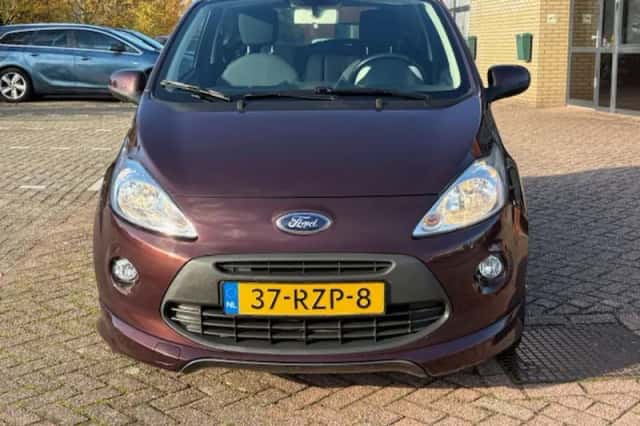 Ford Ka (2011) thumbnail 2